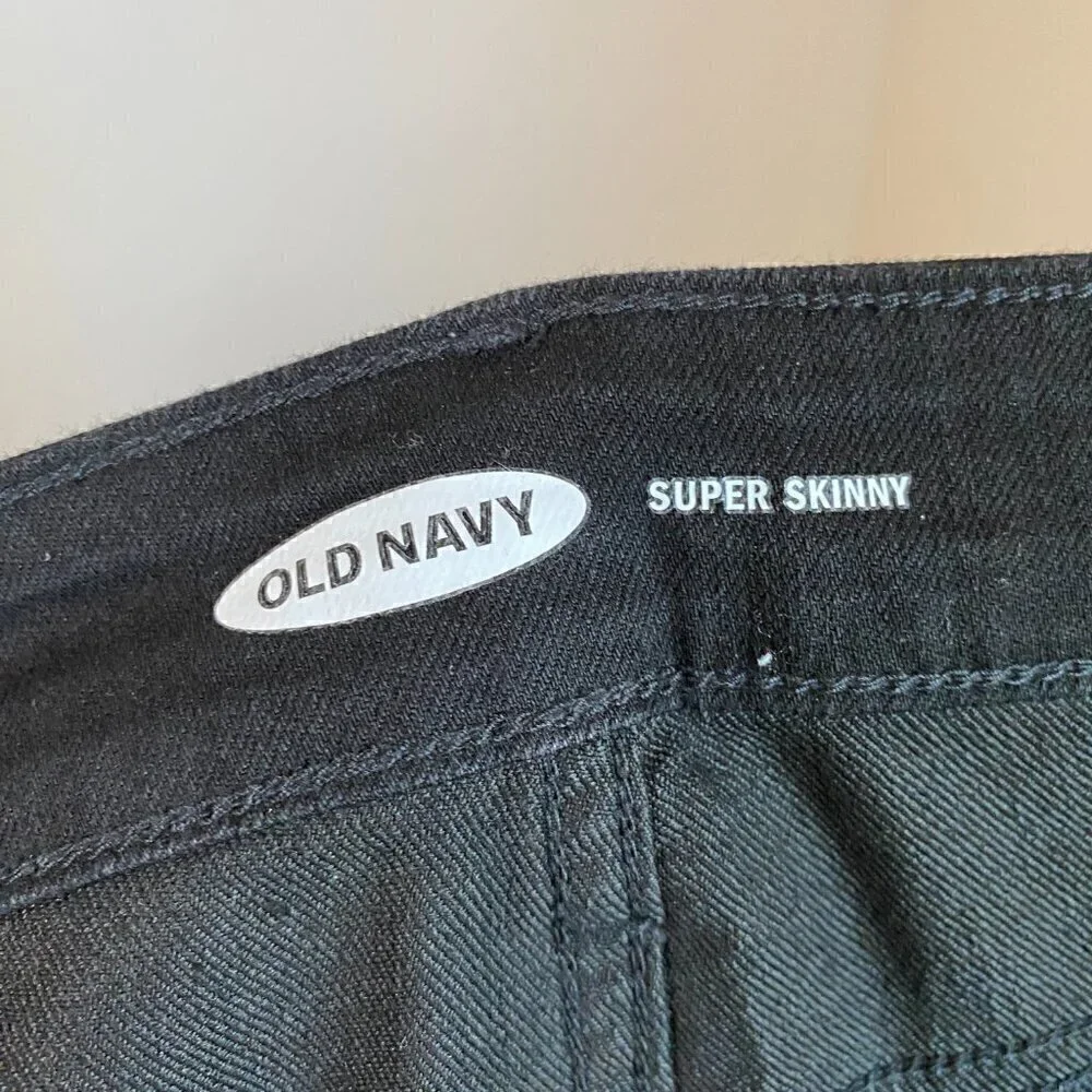 Old Navy Super Skinny Jeans Black NWT Size 12